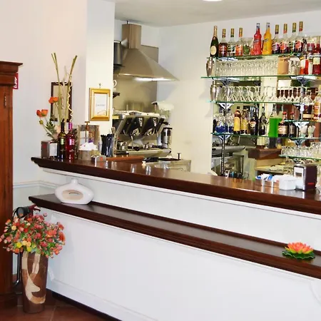 Otel Cerelis 3*