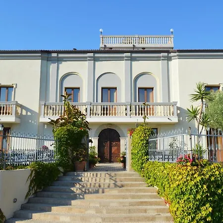 Cerelis Otel Diamante
