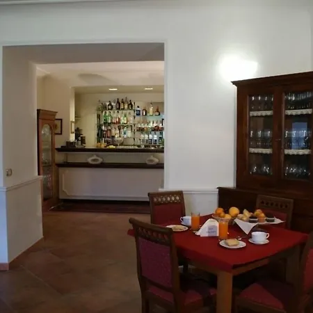 Cerelis Hotel 3*