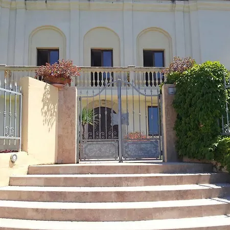 Cerelis Otel
